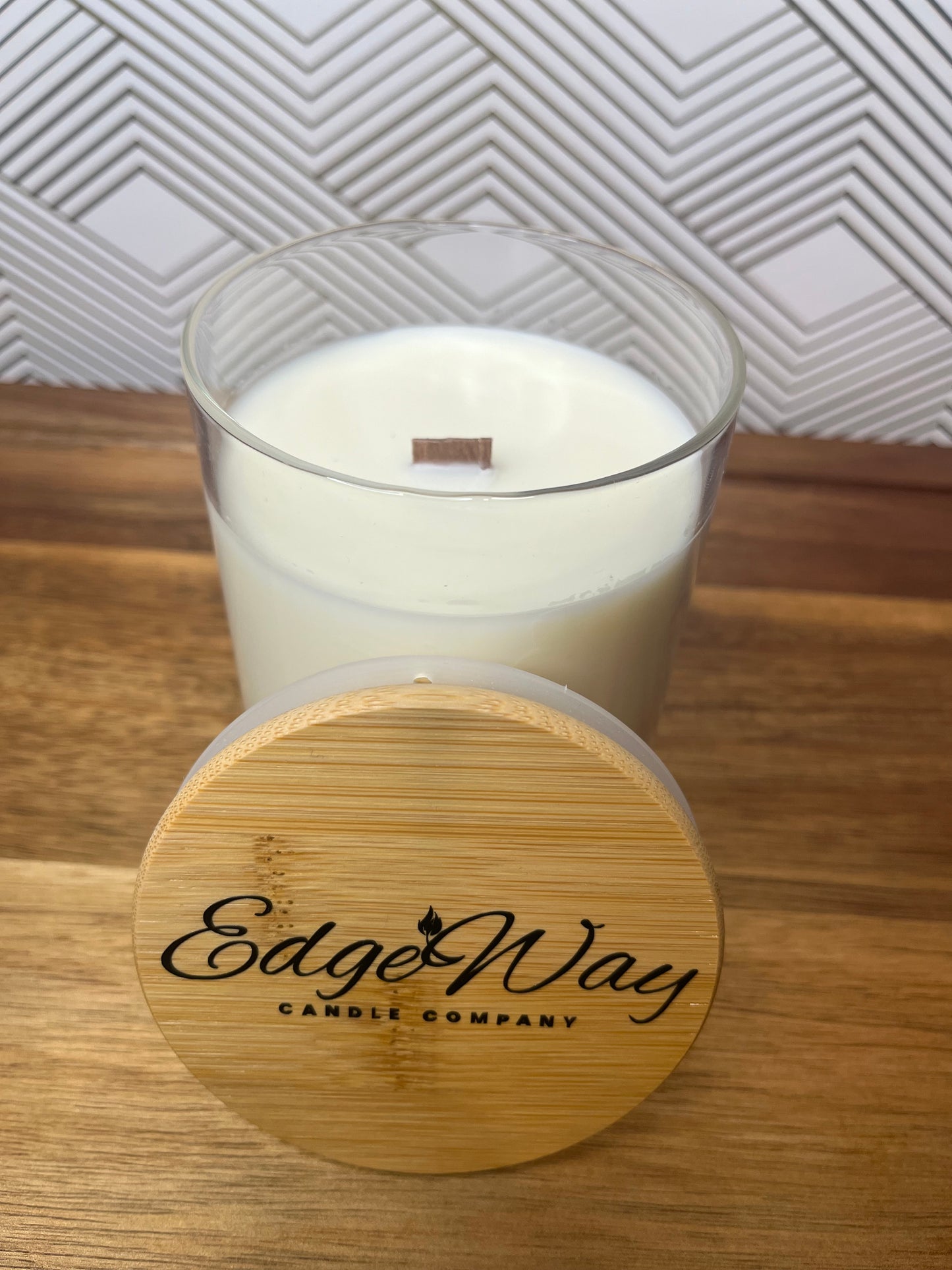 EdgeWay Essential Candle